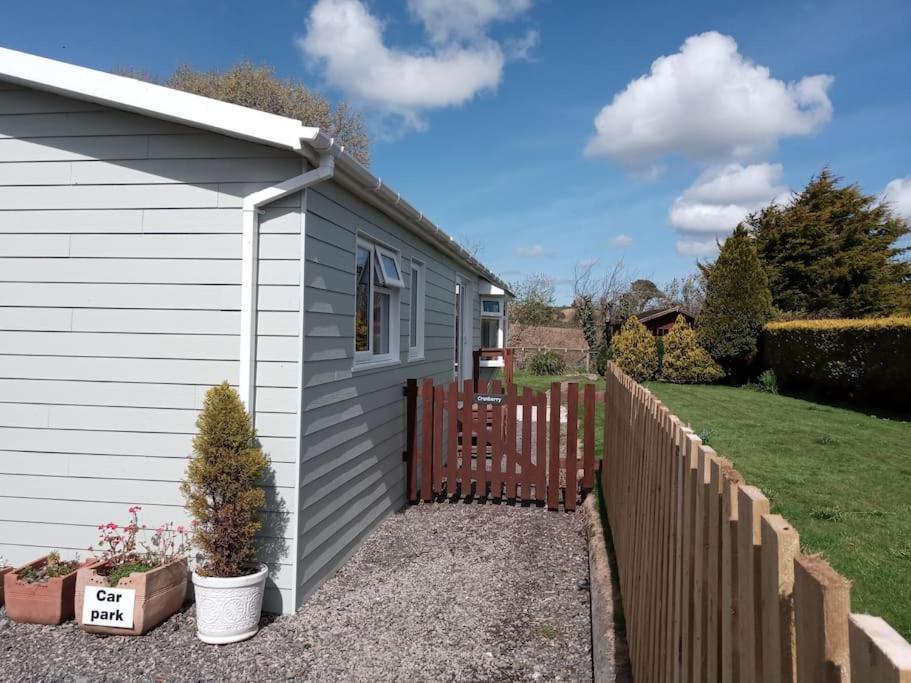 Family Friendly Rural Lodge Truro Exterior foto